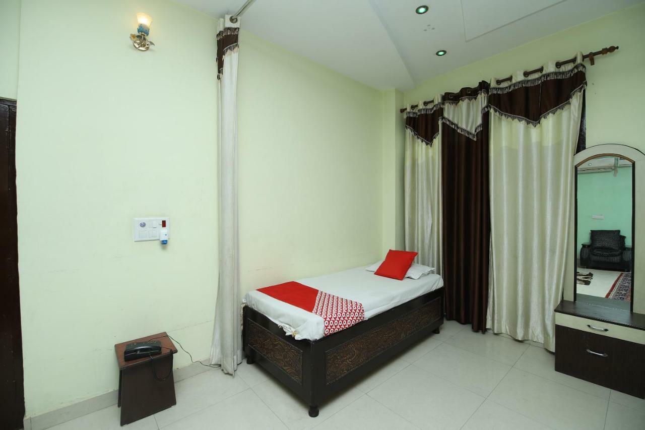 Hotel Deep Palace Jind Экстерьер фото